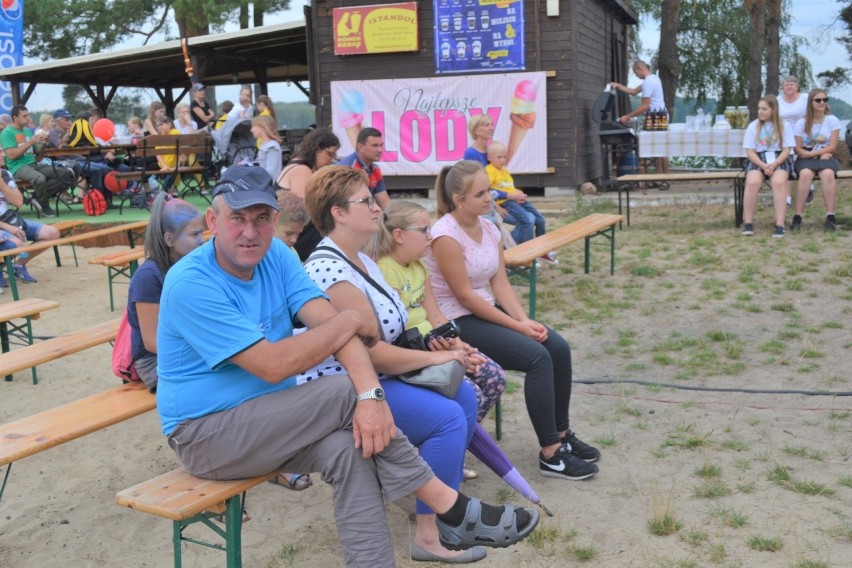 Stowarzyszenie zorganizowało na plaży głównej w Pieczyskach...