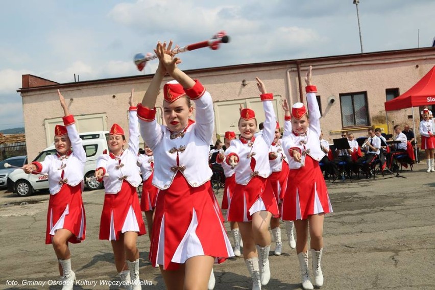 Orkiestra dęta i mażoretki z Wręczycy na warsztatach na Ukrainie ZDJĘCIA 