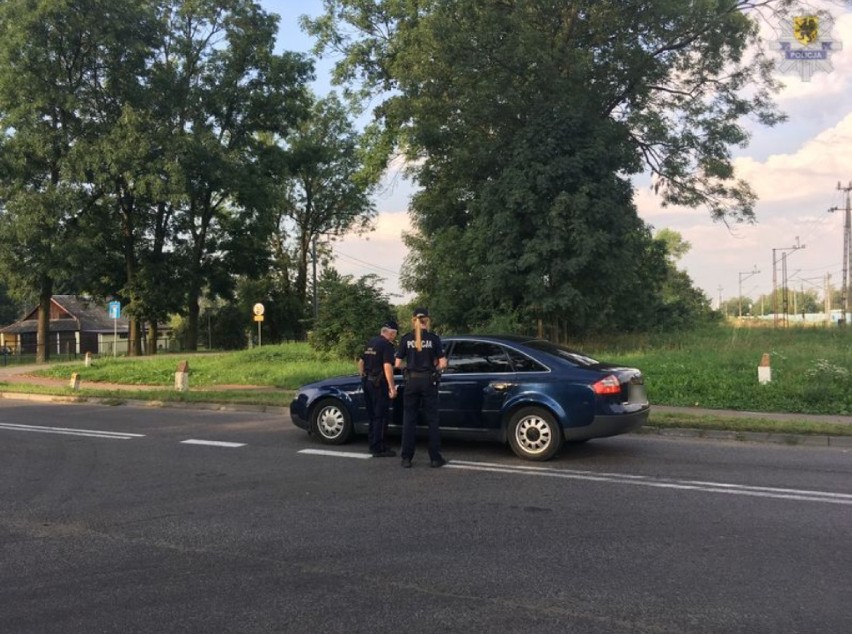 Malborscy policjanci przypominali o bezpieczeństwie na przejazdach kolejowych