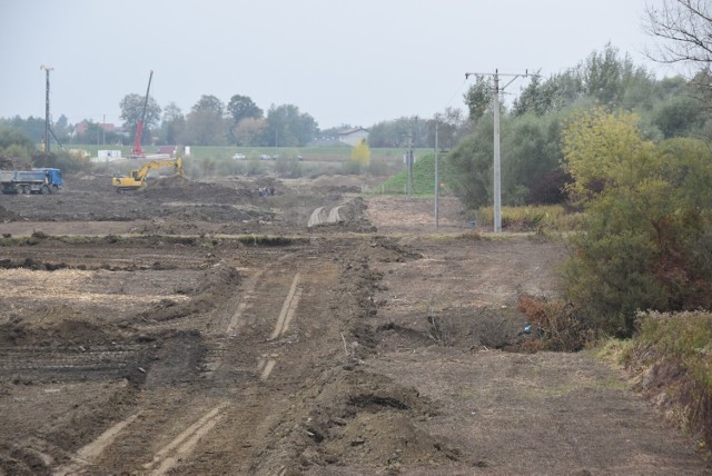 Prace przy budowie łącznika z A4 oraz nowego mostu na Dunajcu ruszyły z kopyta