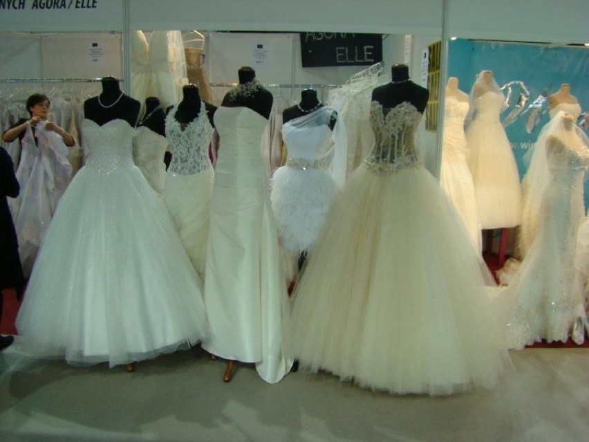 Można obejrzeć kolekcje sukni ślubnych... Fot. Weronika...