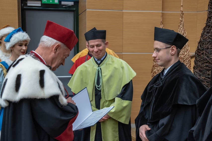 Uroczyste nadanie stopni doktorskich w Politechnice Rzeszowskiej