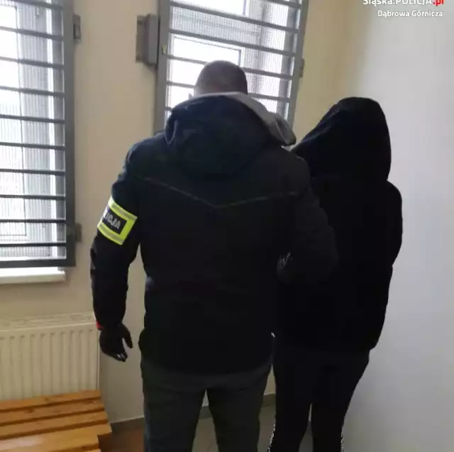 Policjanci zatrzymali w Dąbrowie Górniczej dilerkę narkotyków