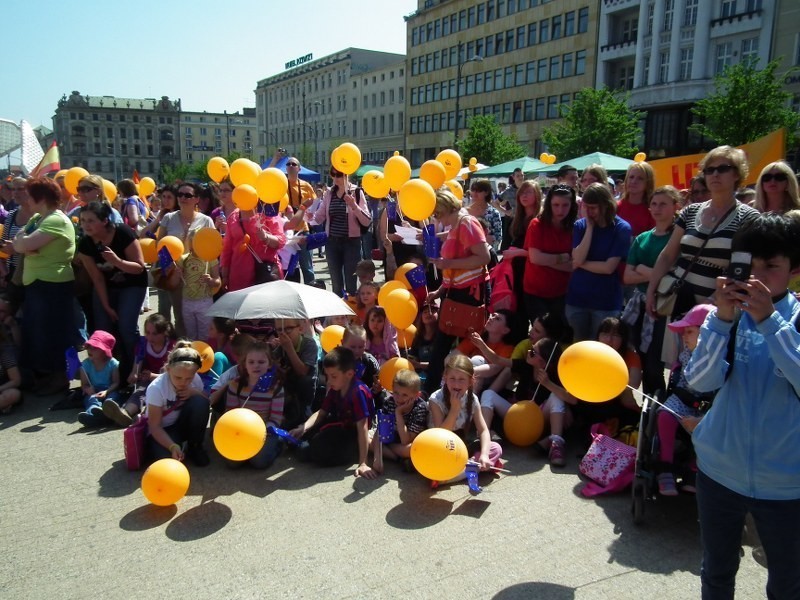Poznań: Dzień Europy na placu Wolności [ZDJĘCIA, WIDEO]
