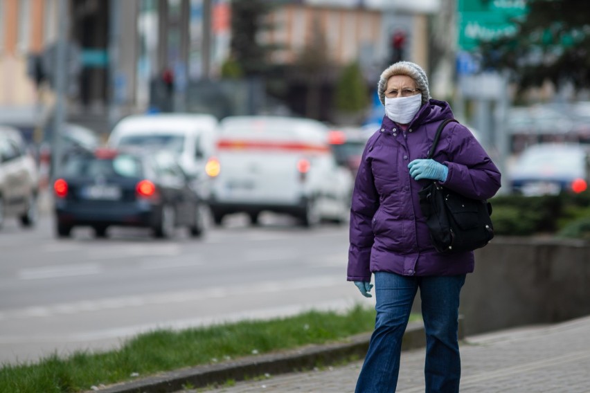 Obowiązkowe maseczki. W jakich maseczkach ochronnych chodzą białostoczanie? [zdjęcia]