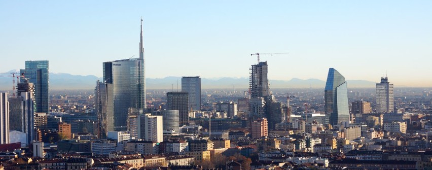 CEL: Mediolan Bergamo

Mediolan jest bardzo ważnym ośrodkiem...