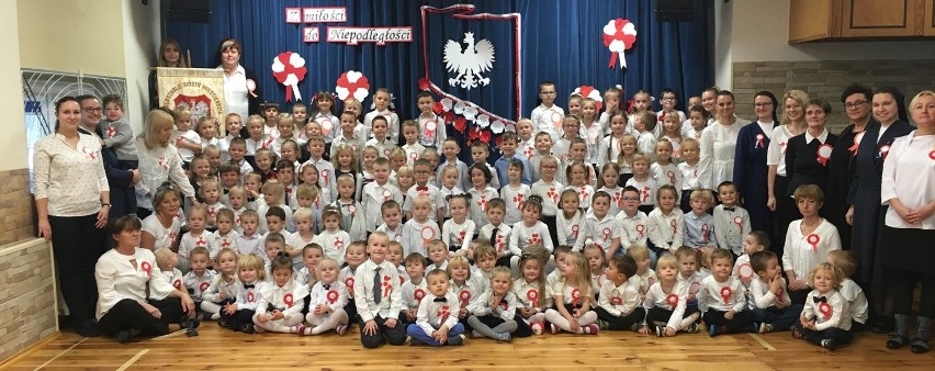 Gniezno: Przedszkole Sióstr Miłosierdzia przyłączyło się do bicia ogólnopolskiego rekordu [FOTO, VIDEO]