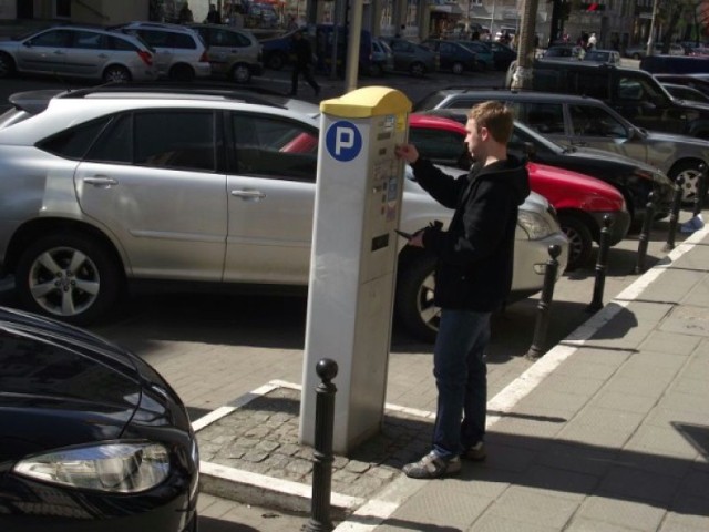 Być może na rewersie biletów parkingowych kupowanych w Strefie ...