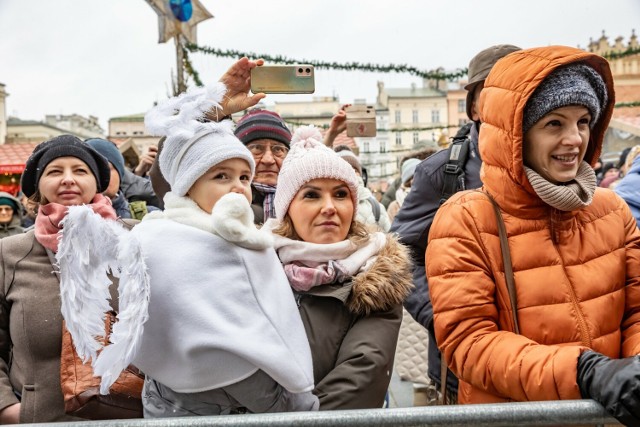 Po złożeniu życzeń mieszkańcy mogli posłuchać koncertu zespołu „Prowadź mnie”