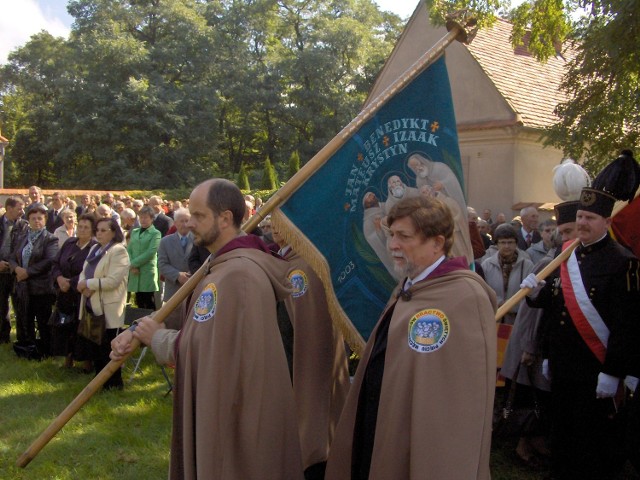 Na odpust do Bieniszewa przybyło kilka tysięcy pielgrzymów