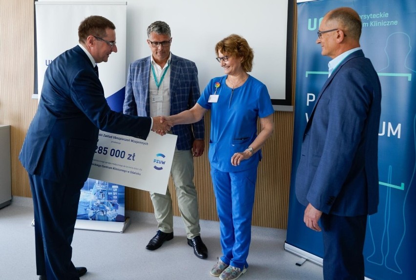Nowy sprzęt medyczny do walki z nowotworami dziecięcymi trafił do UCK w Gdańsku