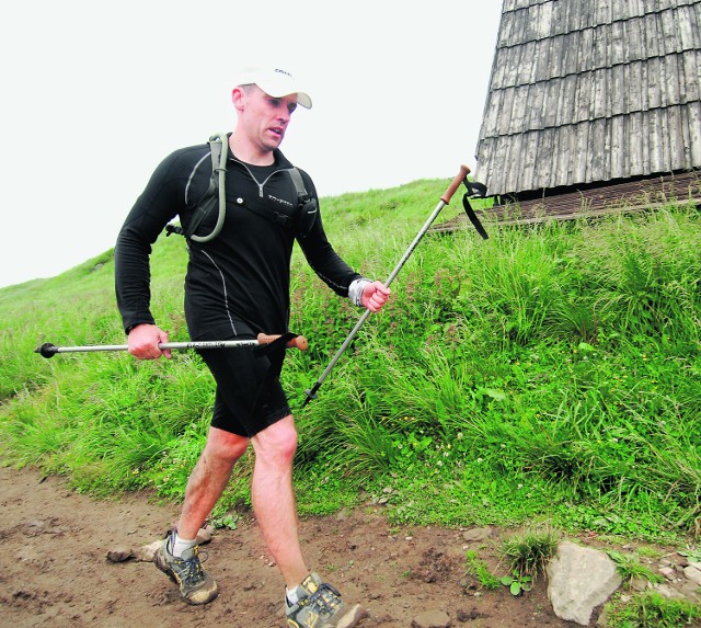 Marcin Ćwiek 80-kilometrową trasę biegu pokonał w 11,5 godz.