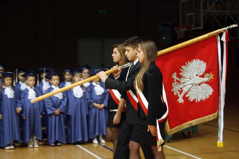 Legnica: Gala w szkole(ZDJĘCIA)