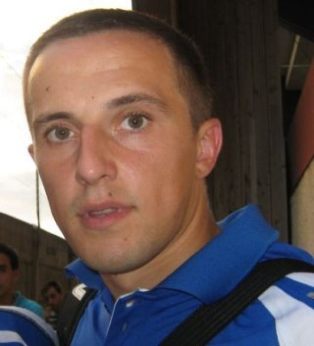Dariusz Dudka nie zachwycił w swoim drugim meczu na francuskich boiskach http://commons.wikimedia.org/wiki/Image:Dudka.jpg