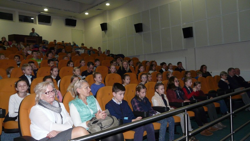 GOK Budzyń: Podsumowanie Powiatowego Konkursu Plastycznego "Na kartkę bożonarodzeniową"