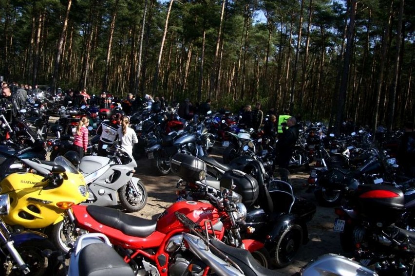 Motomarzanna 2012 w Pile. Rekordowa impreza motocyklowa nad jeziorem Piaszczystym [ZDJĘCIA]