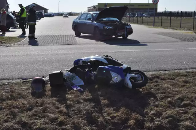 Wypadek w Książu Wlkp. Motocyklista trafił do szpitala