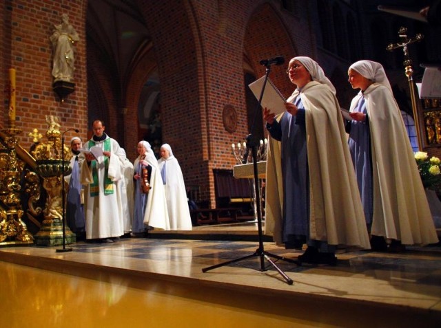 Marzec 2011. Verba Sacra w poznańskiej katedrze