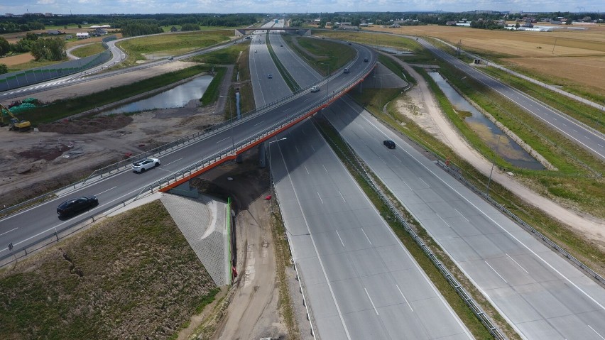 Autostrada A1 na odcinku Tuszyn - Piotrków, lipiec -...