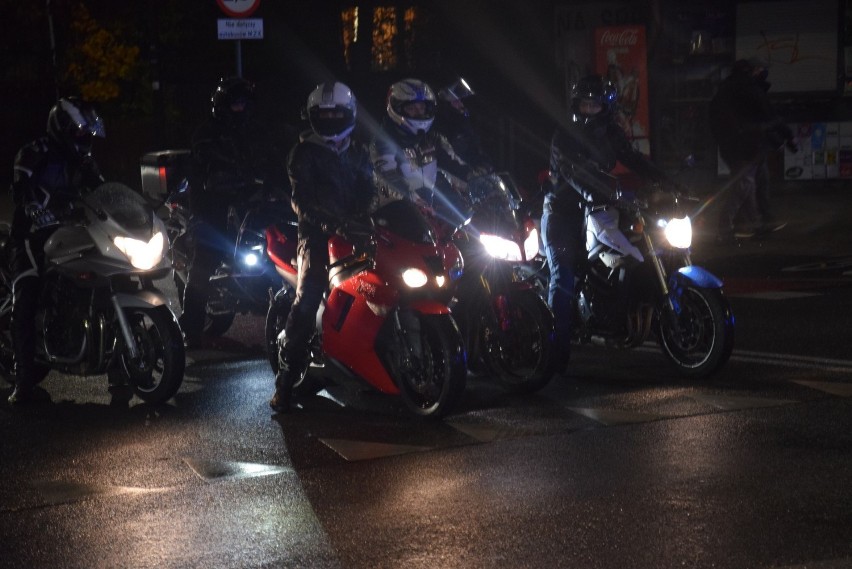 Strajk Kobiet. Największa i najgłośniejsza demonstracja przeszła przez Kędzierzyn. Protestujących wsparli między innymi motocykliści