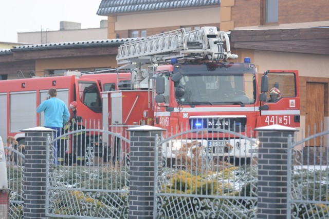 26.01 - Świerkocin, gm. Grudziądz

Pożar w kotłowni domu jednorodzinnego. Ogniem objęte było całe pomieszczenie. Strażacy znaleźli wewnątrz nieprzytomnego 79-latka. Zmarł, mimo reanimacji.

Na miejscu działało pięć zastępów. Straty - 15 tys. zł.