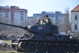 Czołgi Pantera i T-34-85 zmierzą się w Głogowie. Inscenizacja już w ten weekend!