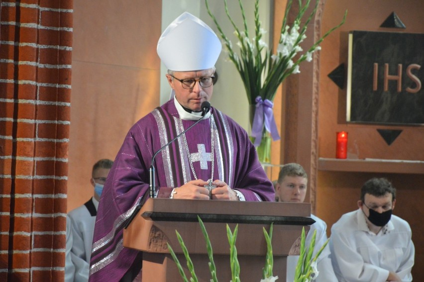 Kartuzy pożegnały ks. prałata Tadeusza Misiornego, pierwszego proboszcza parafii św. Kazimierza