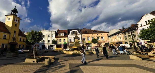 Miejsce 5 w woj. śląskim, 14 w Polsce

Rybnik
14 836 ha 
148...