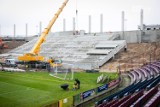 Jak idą prace na stadionie w Szczecinie? Zobaczcie, jak trybuny pną się w górę [ZDJĘCIA] 