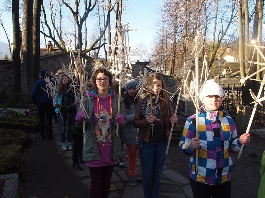 Pęksowy Brzyzek ozdobiony przez uczniów uczniów Kenara