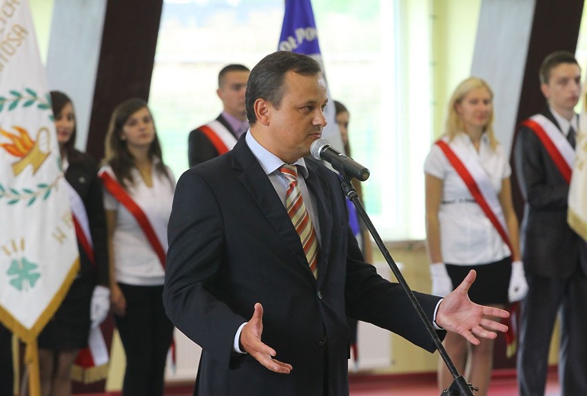 W Moszczenicy otworzyli halę sportową i zainaugurowali rok szkolny