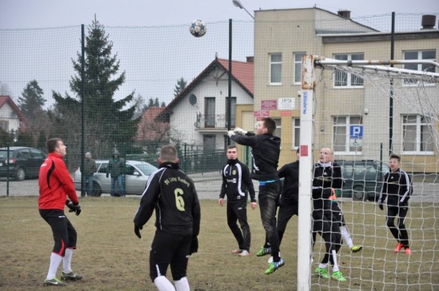 Żuławy i Czarni wznawiają mecze w V lidze