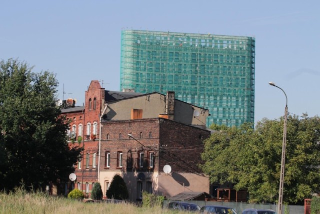 Budynek DL Tower przy Korfantego w Katowicach, wrzesień 2021