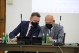 Dariusz Zagdański został odwołany z funkcji wiceszefa zamojskiej RM. Piotr Małysz rezygnuje z mandatu radnego
