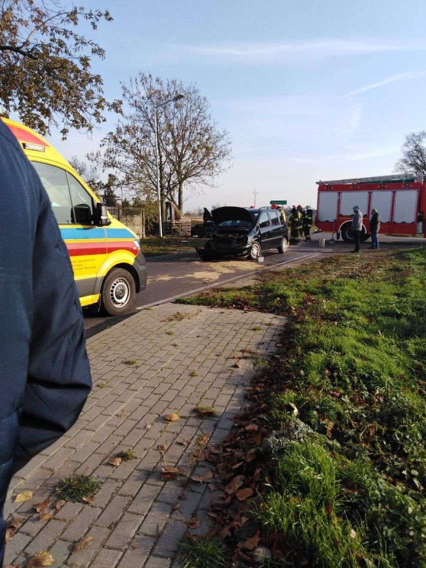 Znów wypadek. 5 osób poszkodowanych trafiło do szpitala we Włocławku [zdjęcia]