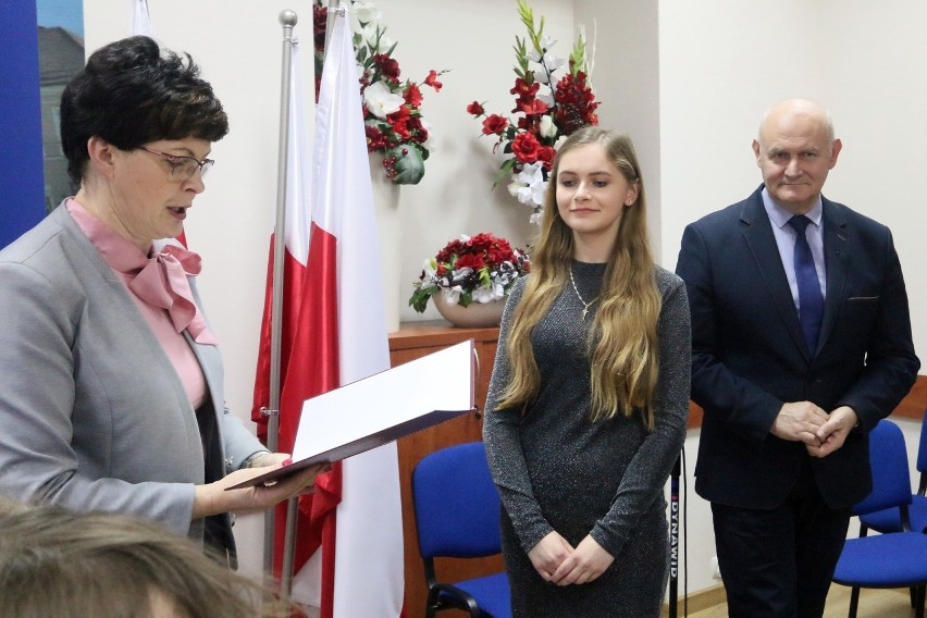 Najlepsi uczniowie z woj. lubelskiego otrzymali dyplomy oraz stypendia MEN i premiera [ZDJĘCIA]