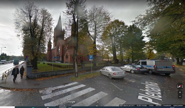 Inowrocławianie przyłapani przez google street view przy kościołach. Zobaczcie zdjęcia >>>>>