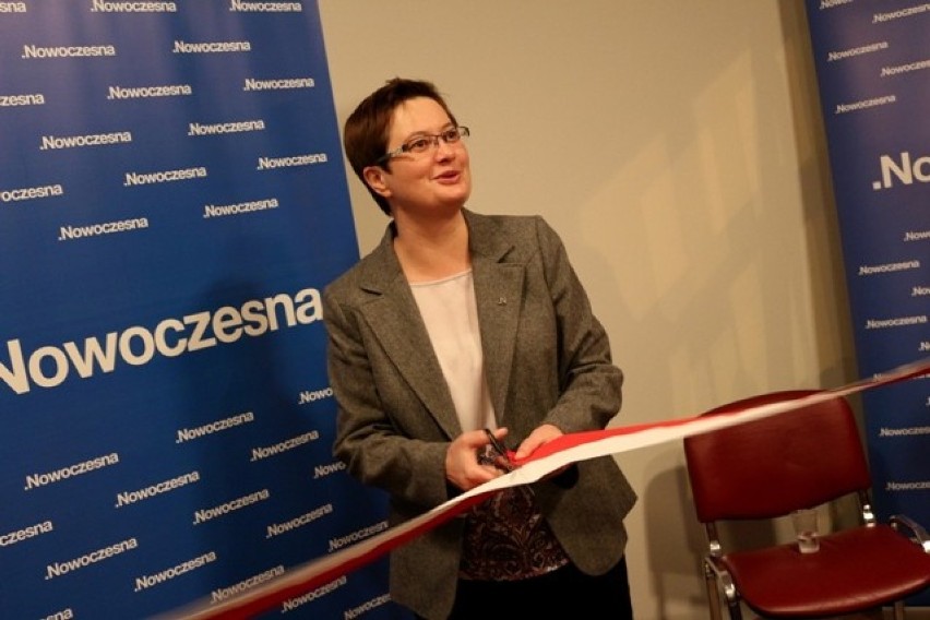 Posłanka Nowoczesnej otworzyła biuro poselskie w Tomaszowie. Biuro szykuje także poseł Kukiz'15