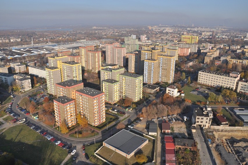 8. Dąbrowa Górnicza - średnie stężenie przekroczone o...