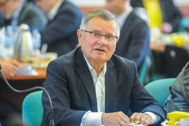 Tomasz Malepszy w 2024 roku będzie obchodził swoje 78 urodziny. Były sekretarz Polskiej Zjednoczonej Partii Robotniczej w Lesznie i prezydent miasta, nie powiedział Stop, i nadal chce decydować o tym, co dzieje się w Lesznie