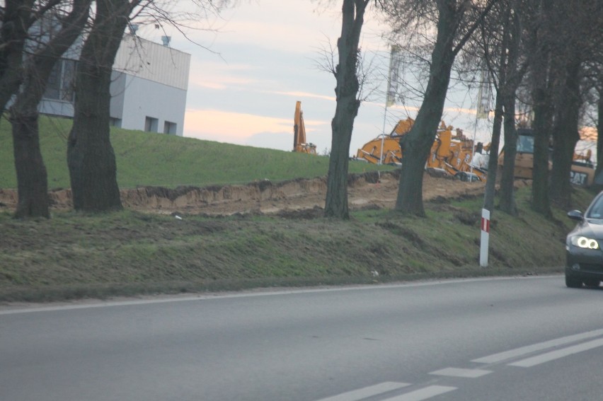 Rozpoczęła się budowa ścieżki pieszo-rowerowej Krotoszyn-Zduny [ZDJĘCIA]