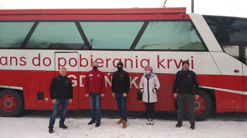 Kaszubski Klub HDK PCK i pierwsza akcja w Połchowie w 2021. Wielki odzew środowiska: 40 osób i 18 litrów krwi | ZDJĘCIA