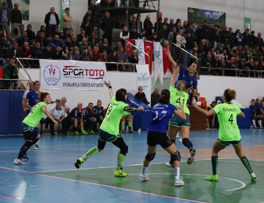 Pierwszy mecz III rundy EHF Challenge Cup. (22.11.2014,...