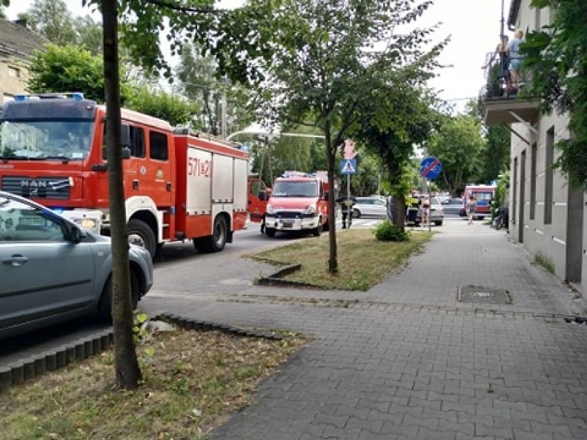 Wypadek na ulicy Dąbrowskiego w Zduńskiej Woli. Są poszkodowani ZDJĘCIA