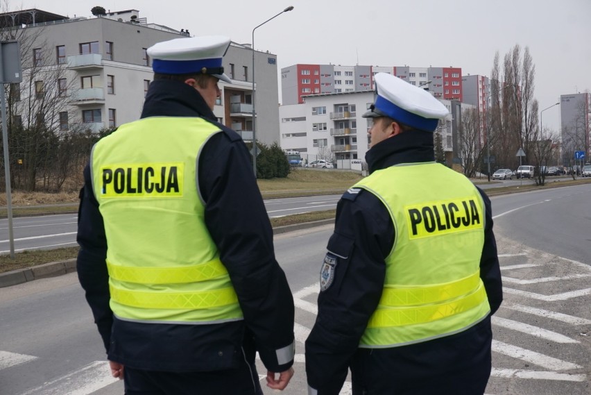 Akcja antyterrorystów: Rzecznik poznańskiej policji tłumaczy, co się działo na Inflanckiej