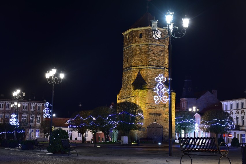 Tak wyglądają bożonarodzeniowe iluminacje na żnińskiej...