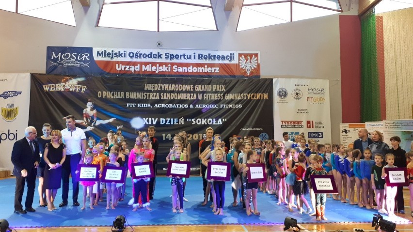 I Międzynarodowe Grand Prix Fit Kids Acrobaticks & Aerobic Fitness w Sandomierzu [ZDJĘCIA]