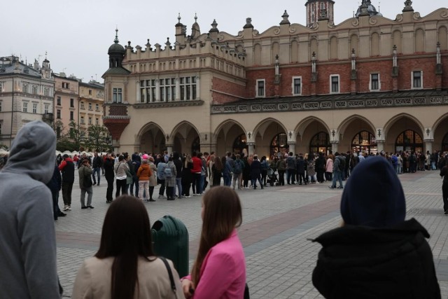 Tłumy na Nocy Muzeów w Krakowie.