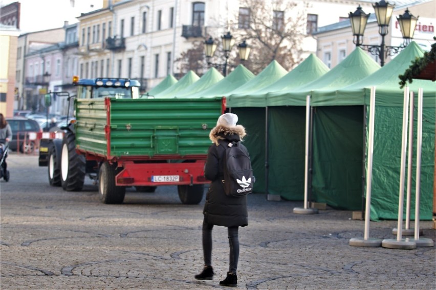 Plac Łuczkowskiego szykuje się na jarmark świąteczny