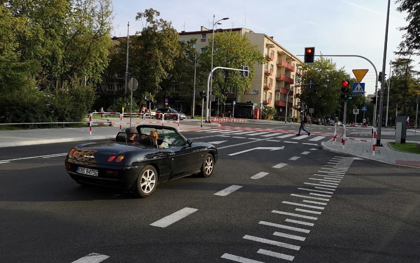 Poślizg na Karmelickiej? Tramwaje mogą nie wrócić 1 października